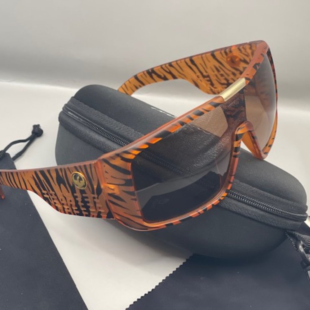 New Dragon Sunglasses(No Box or Hard case ) - Picture 6 of 8